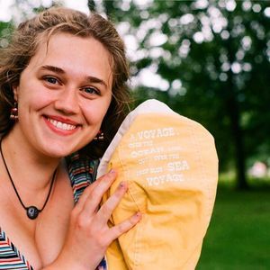 Meet your Posher, Chloe